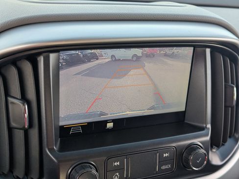 Used 2019 Chevrolet Colorado LT image 28