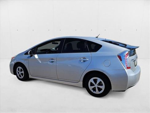 Used 2015 Toyota Prius Two image 6