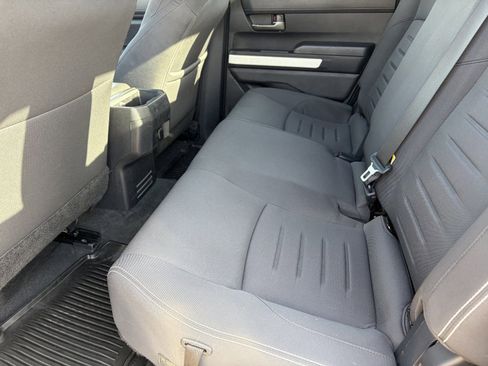 Used 2024 Toyota Tacoma TRD Sport AWD/4WD image 18
