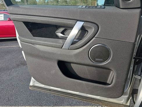 Used 2020 Land Rover Discovery Sport S image 23