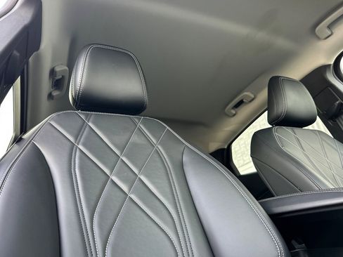 Used 2023 Ford Mustang Mach-E Select image 21