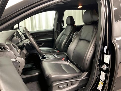 Used 2025 Honda Odyssey Sport-L image 10