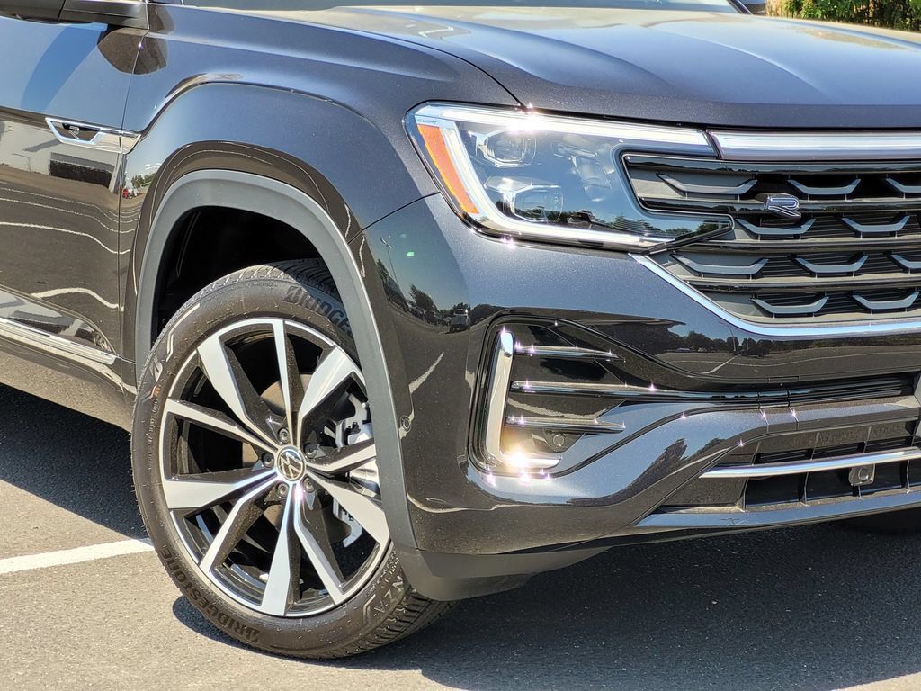 New 2025 Volkswagen Atlas SEL Premium R-Line AWD/4WD image 3