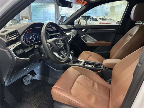 Used 2025 Audi Q3 2.0T Premium w/ Convenience Package image 14