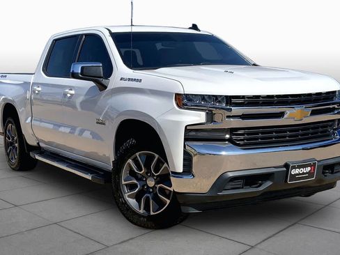 Used 2020 Chevrolet Silverado 1500 LT w/ Texas Edition AWD/4WD image 2