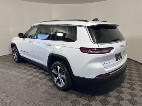 Used 2023 Jeep Grand Cherokee L Limited AWD/4WD image 6