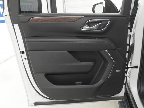Used 2023 Chevrolet Suburban Premier w/ Texas Edition RWD image 33