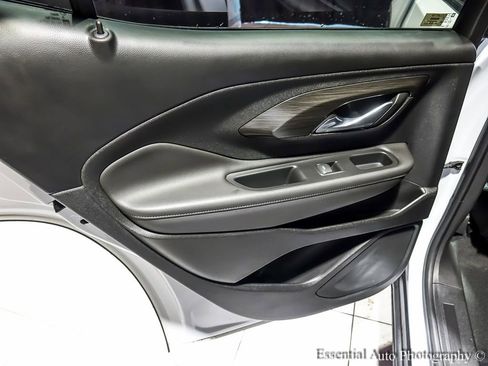 Used 2022 GMC Terrain SLT w/ Tech Package image 31