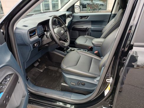 Used 2025 Ford Maverick Lobo image 7