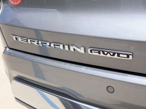 Used 2026 GMC Terrain Denali AWD/4WD image 7
