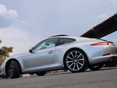 Used 2013 Porsche 911 Carrera 4 AWD/4WD image 17