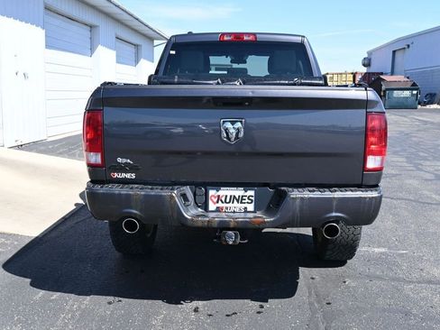 Used 2017 RAM 1500 Express w/ Express Value Package AWD/4WD image 16