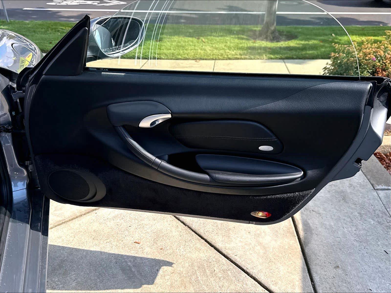 Used 2003 Porsche Boxster RWD image 25