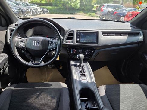 Used 2019 Honda HR-V Sport image 19