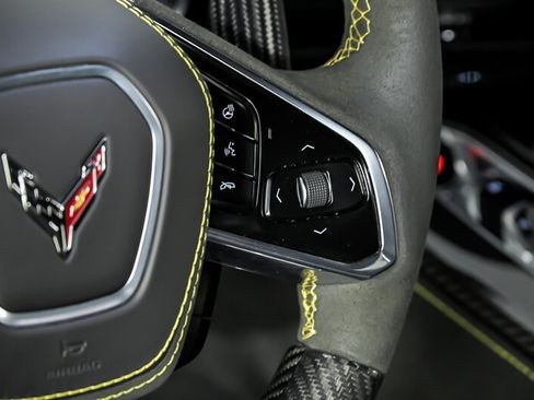 Used 2024 Chevrolet Corvette Z06 w/ Z07 Performance Package RWD image 25