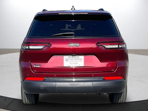 Certified 2025 Jeep Grand Cherokee L Altitude AWD/4WD image 8