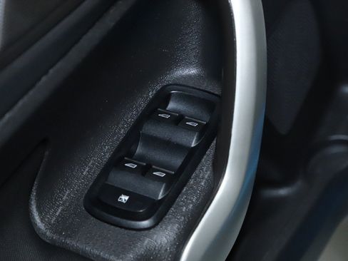 Used 2013 Ford Fiesta SE image 16