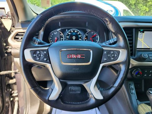 Used 2019 GMC Acadia Denali w/ Technology Package AWD/4WD image 31