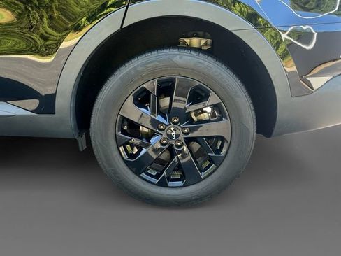 Used 2023 Kia Sorento S w/ Panoramic Sunroof Package AWD/4WD image 16