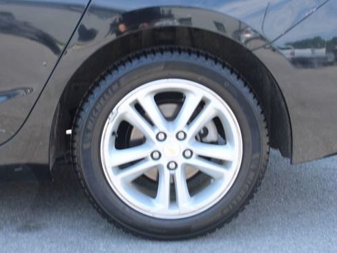 Used 2016 Chevrolet Cruze LT FWD image 33
