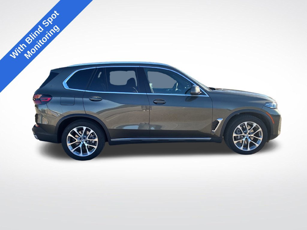 Used 2026 BMW X5 xDrive40i w/ Climate Comfort Package AWD/4WD image 2