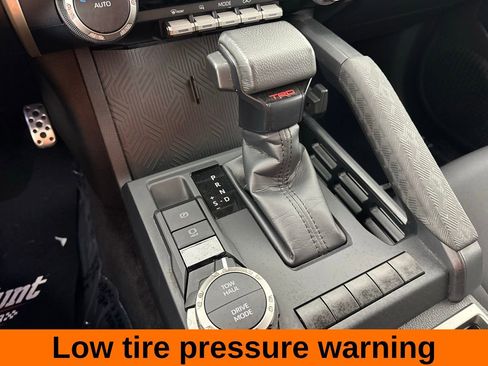 Used 2025 Toyota Tacoma TRD Sport image 14