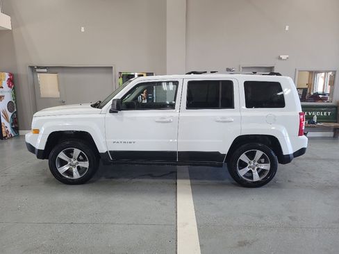 Used 2017 Jeep Patriot High Altitude image 1