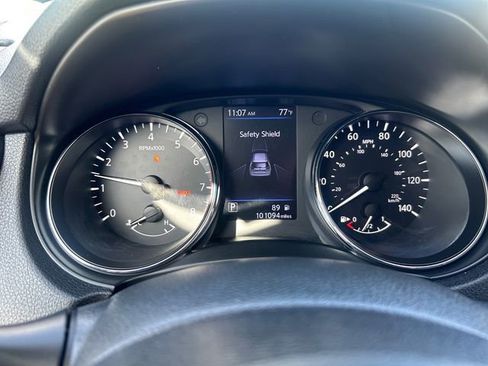 Used 2018 Nissan Rogue SL AWD/4WD image 13