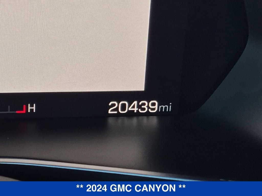 Used 2024 GMC Canyon AT4 w/ Canyon Safety Plus Package AWD/4WD image 26