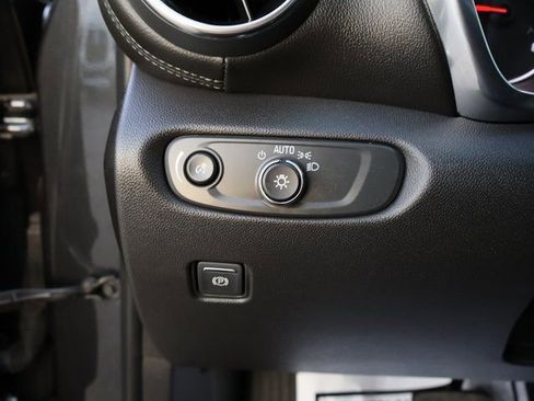 Certified 2022 Chevrolet Blazer LT FWD image 38