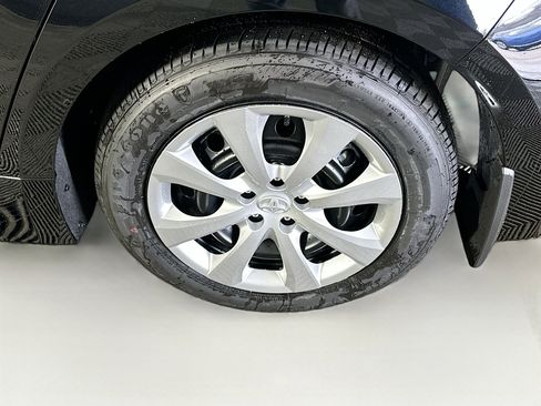 Used 2026 Toyota Corolla LE image 11