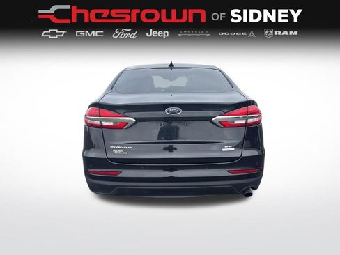Used 2019 Ford Fusion SE image 4