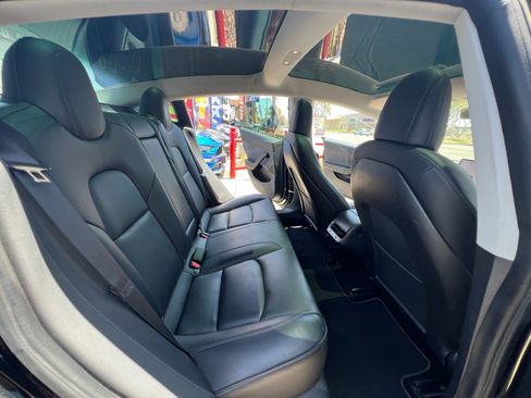 Used 2019 Tesla Model 3 Long Range AWD/4WD image 23
