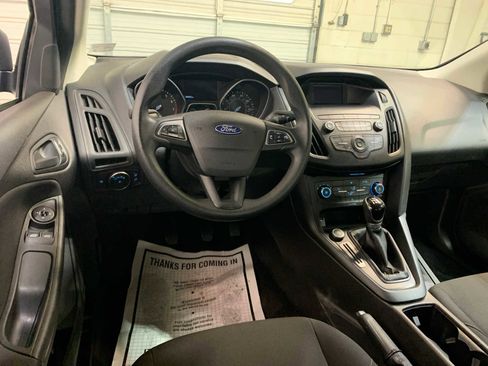 Used 2018 Ford Focus S image 4