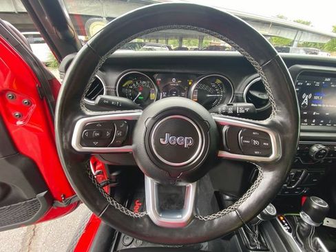 Used 2021 Jeep Wrangler Unlimited Sahara w/ Cold Weather Group AWD/4WD image 14