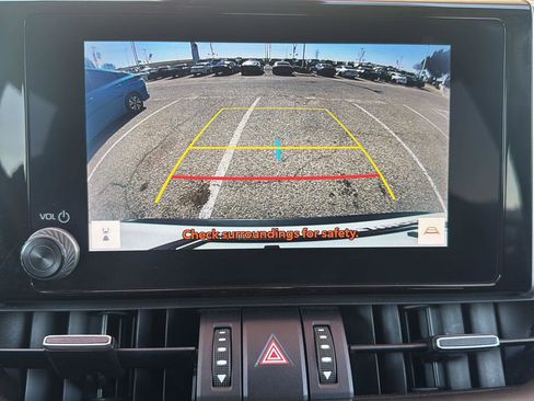 Used 2023 Toyota RAV4 XLE Premium image 31