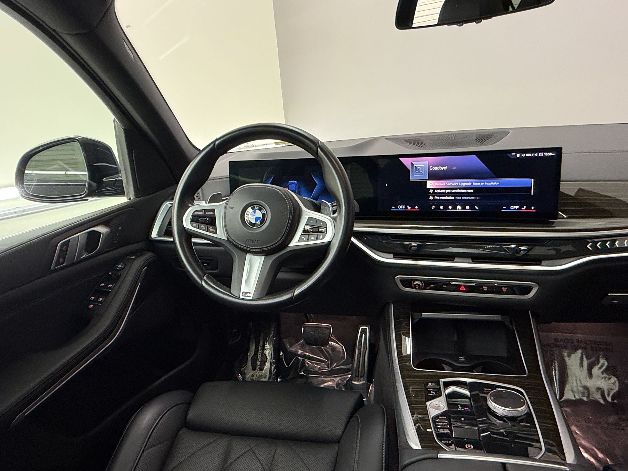 Used 2024 BMW X5 sDrive40i w/ M Sport Package RWD image 28