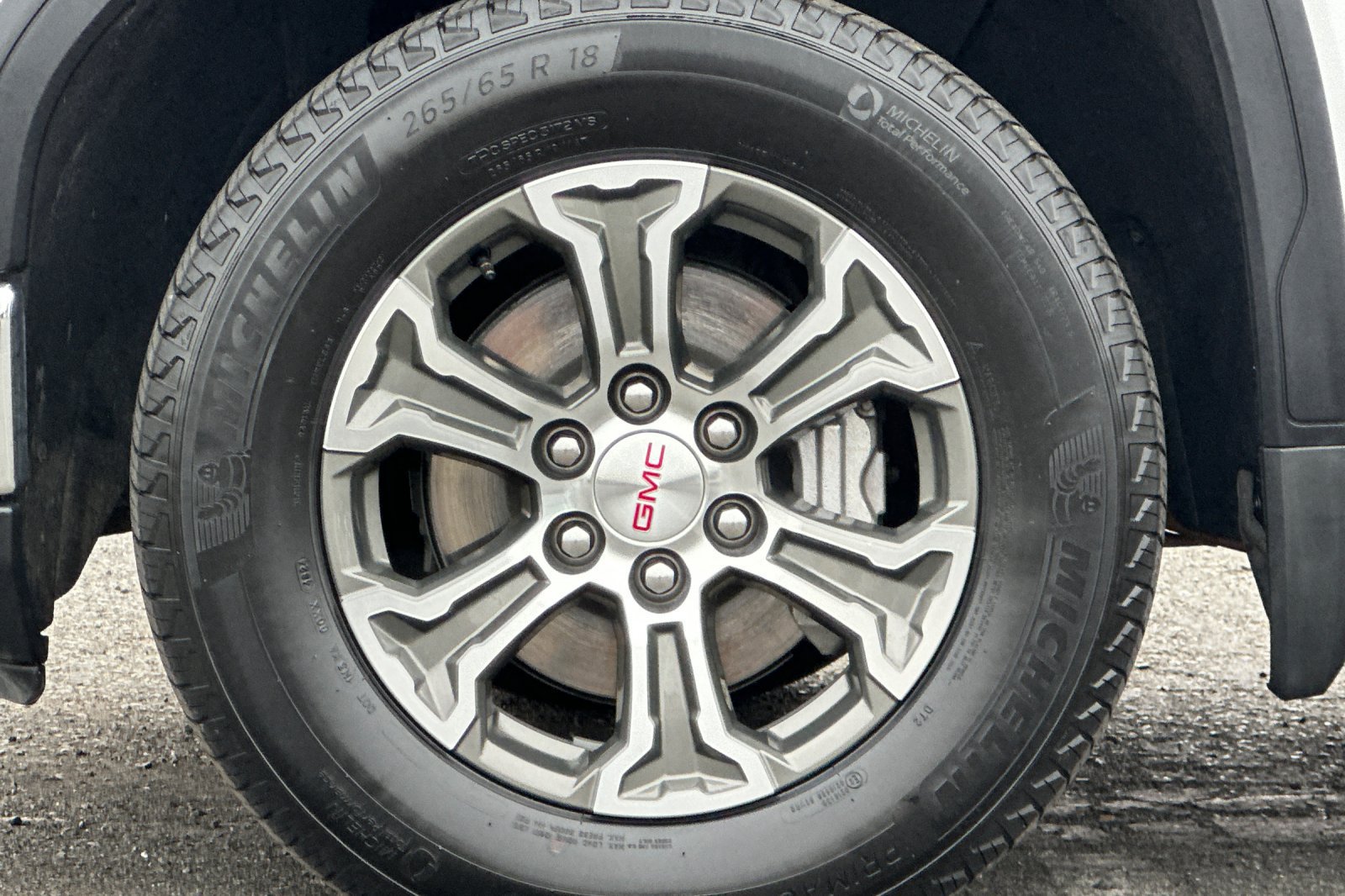 Used 2025 GMC Sierra 1500 SLT RWD image 24
