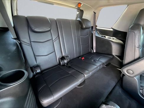 Used 2020 Cadillac Escalade Luxury AWD/4WD image 26