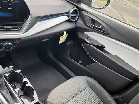New 2026 Chevrolet Trax LT w/ Driver Confidence Package FWD image 23