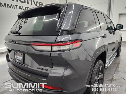 New 2025 Jeep Grand Cherokee Limited w/ Black Appearance Package image 4