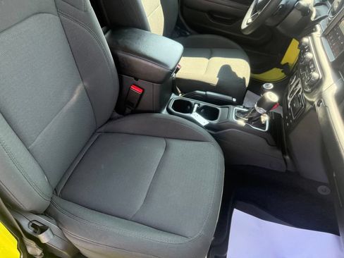 Used 2023 Jeep Gladiator Sport AWD/4WD image 63
