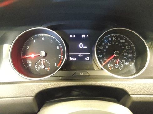 Used 2019 Volkswagen Golf S FWD image 23