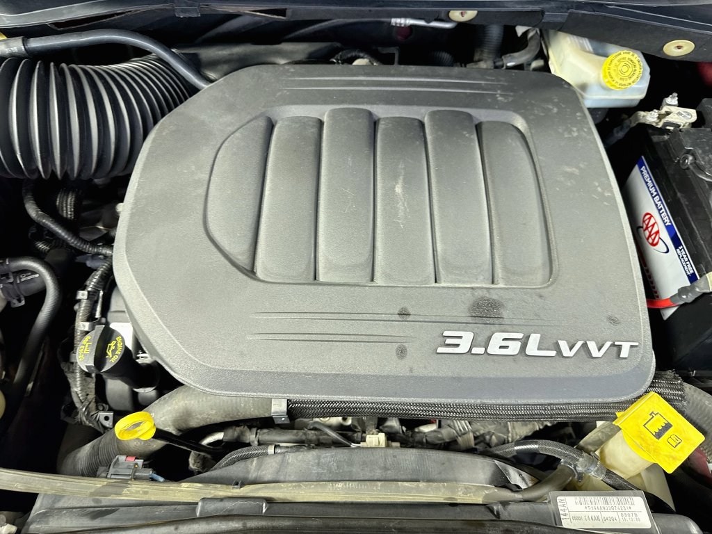Used 2017 Dodge Grand Caravan SXT FWD image 38
