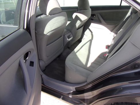 Used 2007 Toyota Camry LE image 3