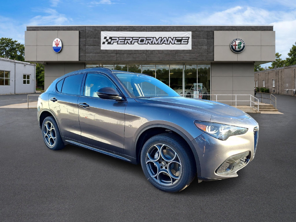 New 2026 Alfa Romeo Stelvio Sprint AWD/4WD image 3