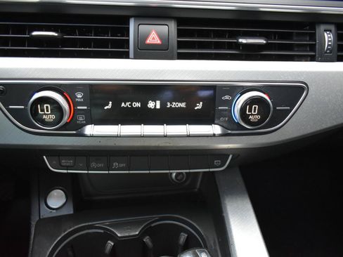Used 2017 Audi A4 2.0T Premium FWD image 23