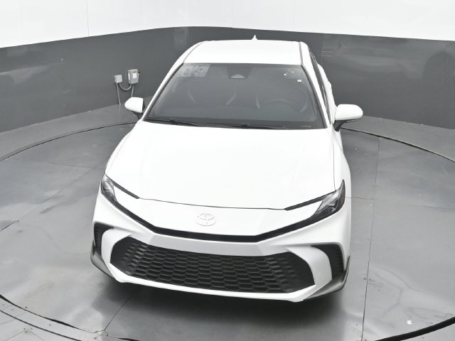 Used 2026 Toyota Camry SE FWD image 14
