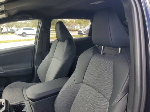 Certified 2026 Toyota bZ XLE image 18