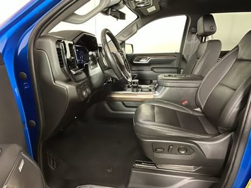 Used 2022 Chevrolet Silverado 1500 RST w/ Convenience Package II AWD/4WD image 11